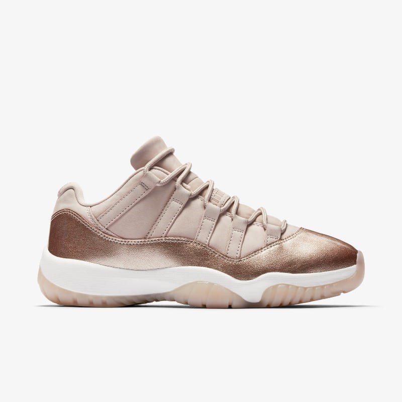 Retro 11 low rose hot sale gold